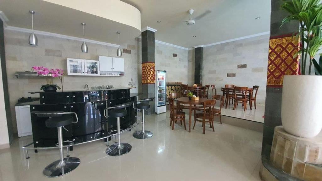 Grand Puri Hotel Batununggul Екстер'єр фото